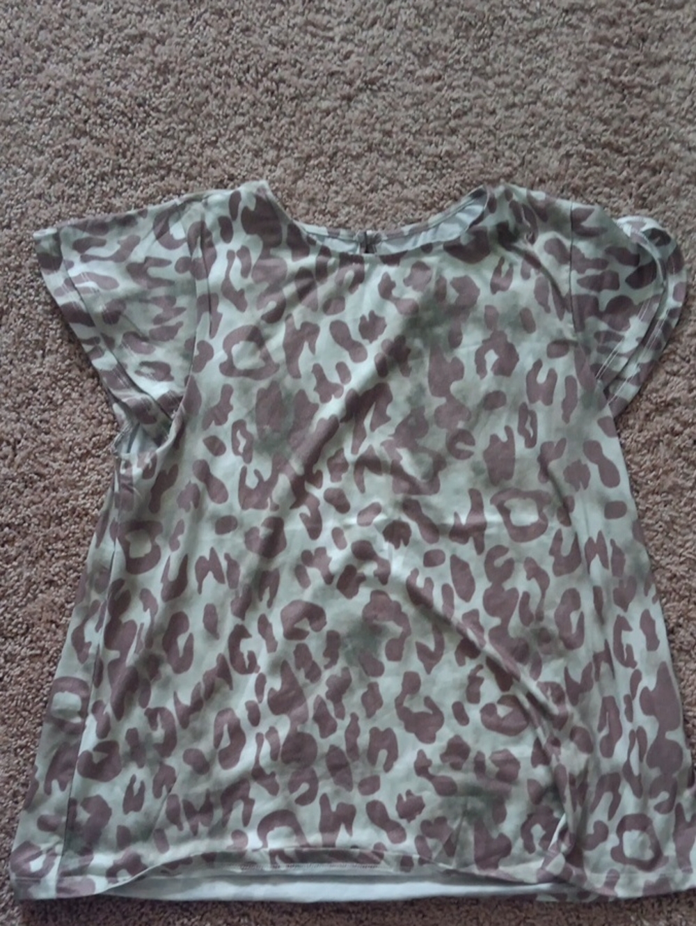Leopard Print Short Sleeve Top in Taupe and Cream